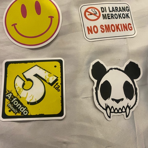 40 Vinyl Stickers - Picture 9 of 10